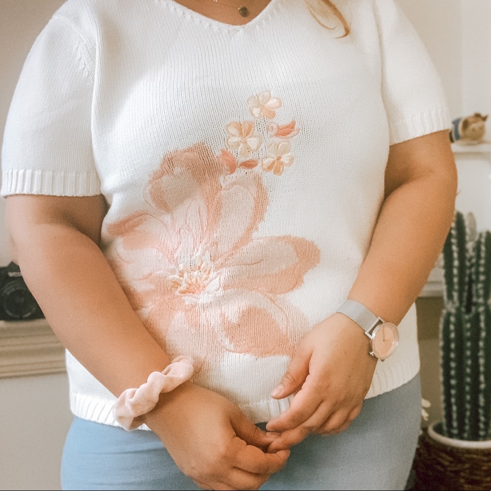 Vintage Cream V-neck Pink Floral Sweater SZ XL